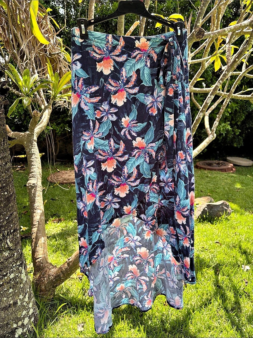 Rip Curl Floral Maxi Skirt Blue & Pink Size Small Like New